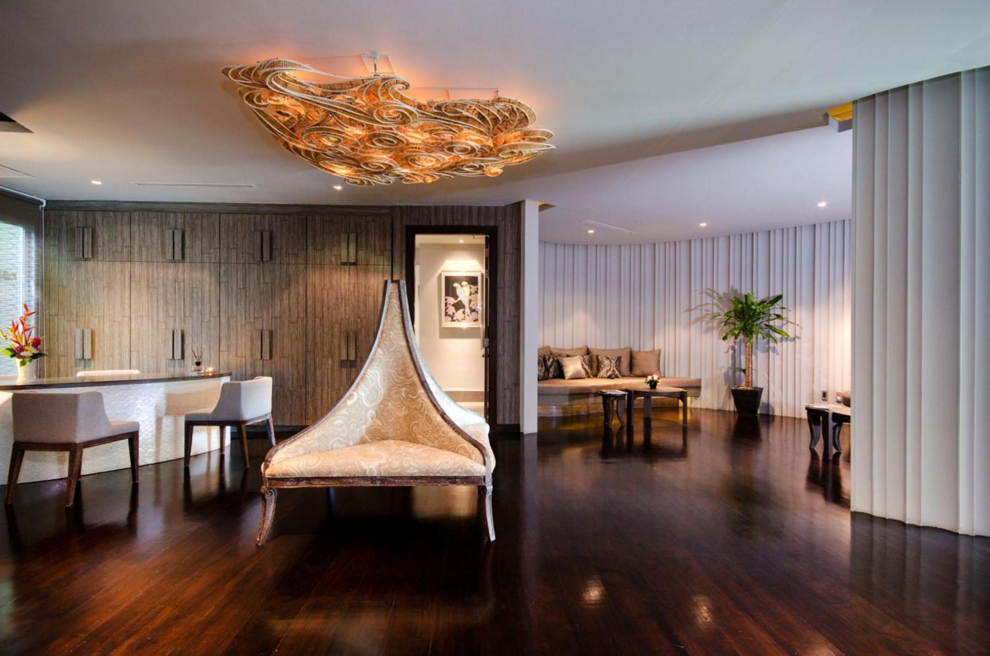 Club Wyndham Sea Pearl Phuket Hotel Patong ภายนอก รูปภาพ