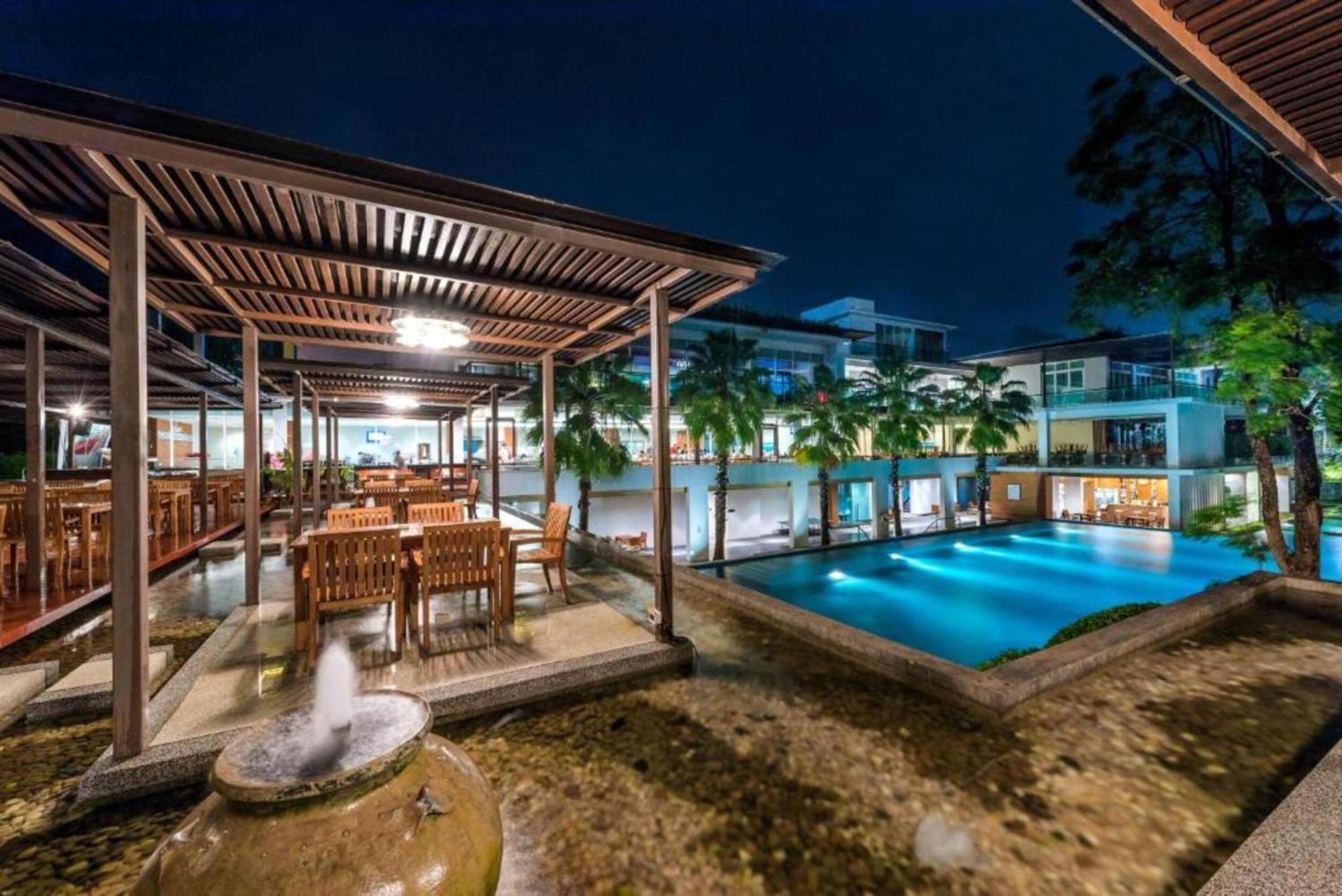 Club Wyndham Sea Pearl Phuket Hotel Patong ภายนอก รูปภาพ